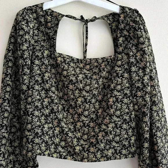 Levi's The Statement Top Slim Fit, Floral Print Puff Sleeve Top,Black/Yellow, M - Picture 5 of 16